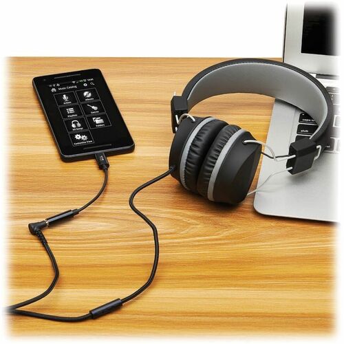 Adaptador USB-C a conector para auriculares de 3,5 mm de Tripp Lite by Eaton - Miniconector para teléfono/auricular de 7,9" (201,17 mm)
