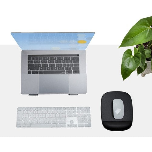 StarTech.com Mouse Pad with Hand rest, 6.7x7.1x 0.