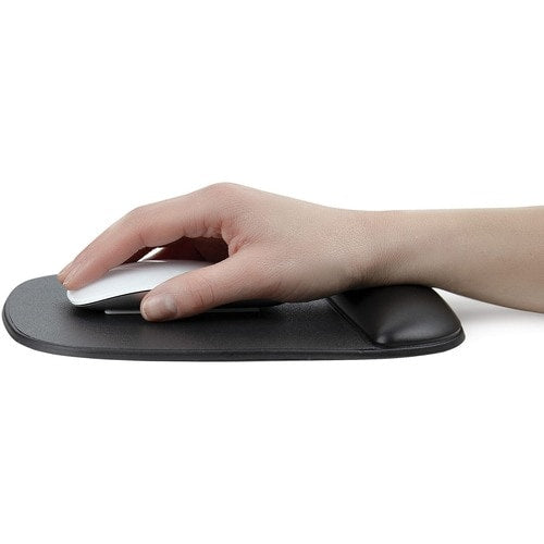StarTech.com Mouse Pad with Hand rest, 6.7x7.1x 0.