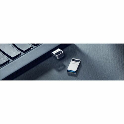MULTI 25 64GB DATATRVLR MICRO METAL USB 3.2 GEN1 CANDA RETL