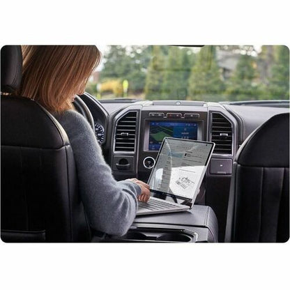 LPTPGO2 I5/8/128 CM PBUP SC HDWR PLATINO COMERCIAL