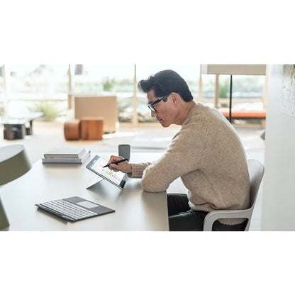Microsoft Surface Pro 9 Tablet - 13\" - 8 GB - 128 GB SSD