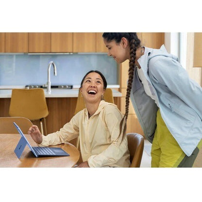 Microsoft Surface Pro 9 Tablet - 13\" - 16 GB - 256 GB SSD