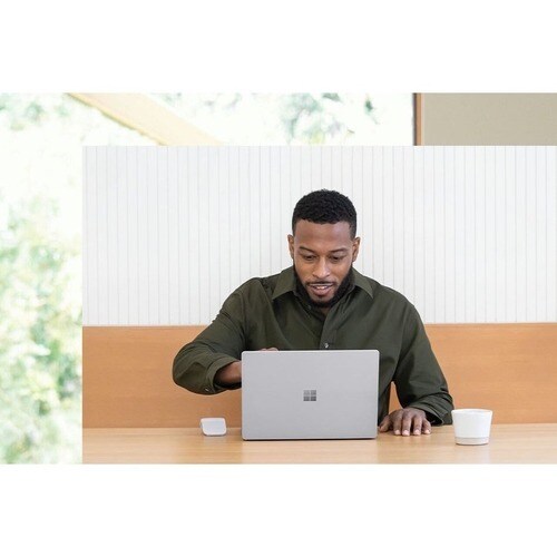 Ordinateur portable Microsoft Surface Laptop 5 15 pouces à écran tactile - Intel Core i7 12e génération i7-1265U