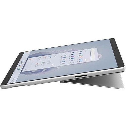 Microsoft Surface Pro 9 Tablet - 13\" - 16 GB - 256 GB SSD