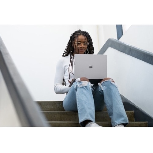 Ordinateur portable Microsoft Surface Laptop 5 15 pouces à écran tactile - Intel Core i7 - Plateforme Intel Evo