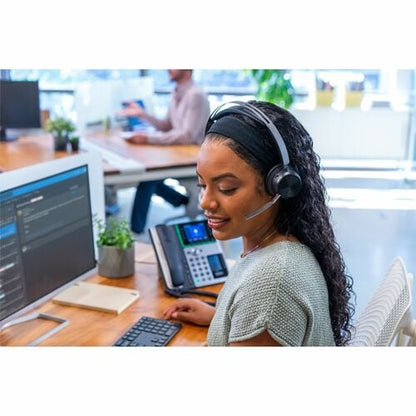 Poly Voyager Focus 2 USB