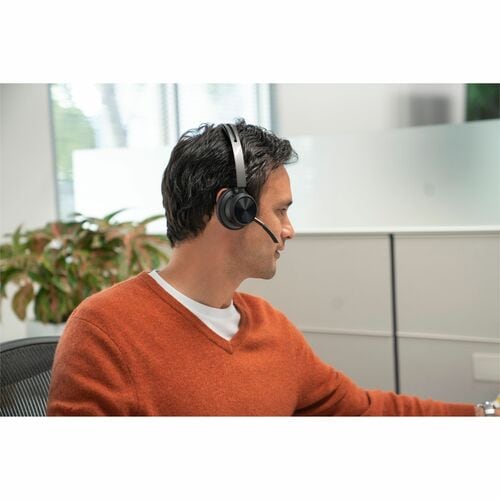 Poly Voyager Focus 2 USB