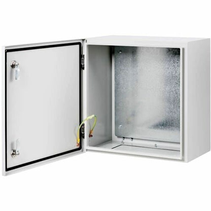 Boîtier extérieur industriel en métal verrouillable Tripp Lite par Eaton SRIN4181810