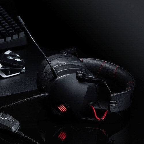 Mad Catz P.I.L.O.T. 5 RGB Gaming Headset - Stereo