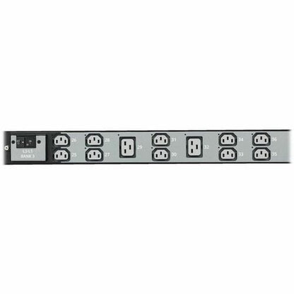PDU3EVSR1L1530 de Tripp Lite by Eaton, 36 tomas de corriente, administrada y conmutada