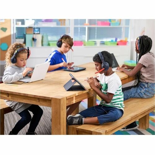 Auriculares estéreo Logitech Zone Learn con USB tipo A