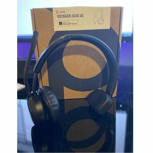 Poly Voyager 4310 USB-A Headset +BT700 dongle TAA