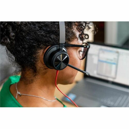 Poly Blackwire 8225 Headset +USB-C/A Adapter TAA