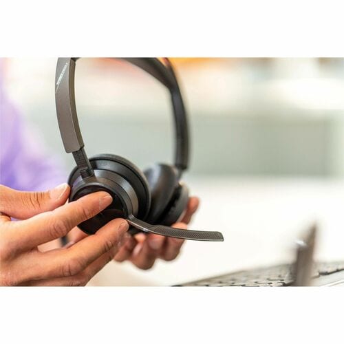 Poly Voyager Focus 2 USB-C Headset TAA