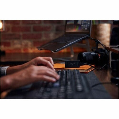 1TB XS1000 EXTERNAL USB 3.2 GEN 2 PORTABLE SOLID STATE DRIVE