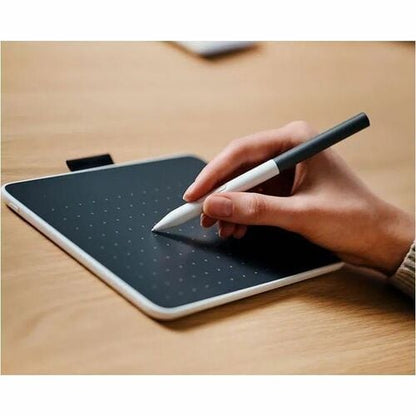 WACOM ONE MEDIUM SANS ÉCRAN - TABLETTE CRÉATIVE
