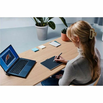 WACOM ONE MEDIUM SANS ÉCRAN - TABLETTE CRÉATIVE