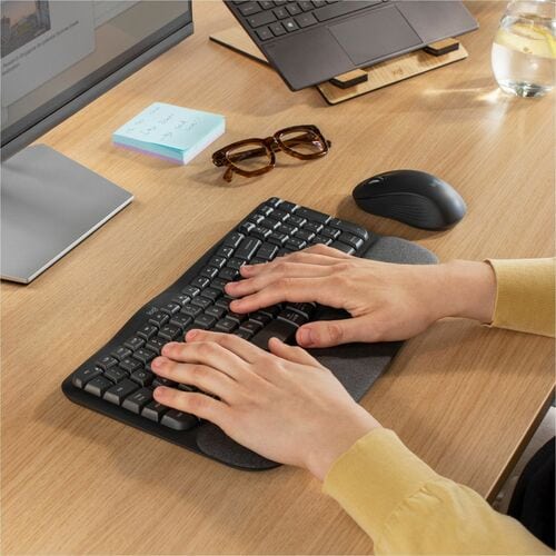 Clavier sans fil Logitech Wave Keys MK670 et souris sans fil M550 L C