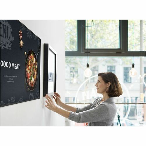 QBC SÉRIE 85 UHD 350 NIT IP5X CLASSÉ 16/7 2E GÉNÉRATION CONCEPTION B2B TIZEN
