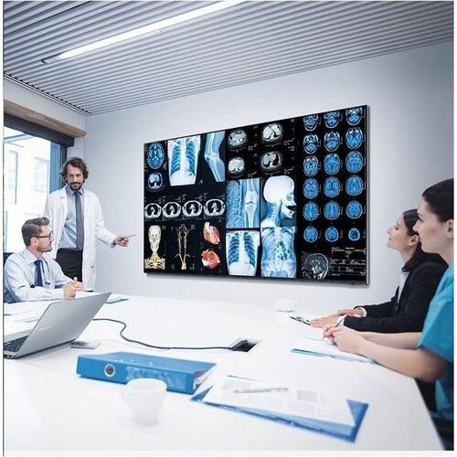 SERIE QHC 75 UHD 700NIT ANTI-REFLEJOS CLASIFICACIÓN IP5X 24/7 2.ª GENERACIÓN B2B