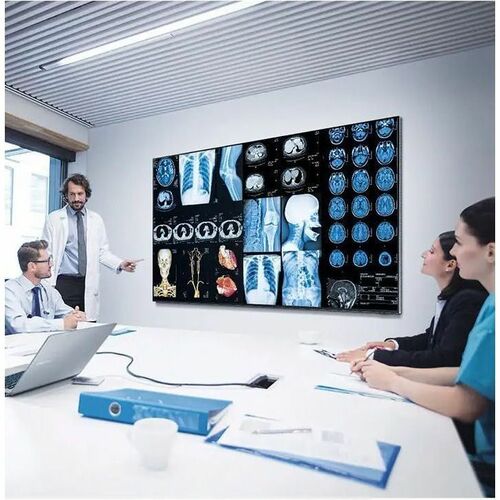 QMC SÉRIE 65 UHD 500 NIT ANTI-REFLET IP5X CLASSÉ 24/7 2E GÉNÉRATION B2B