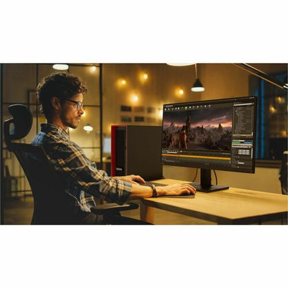 Lenovo ThinkStation P5 30GA004MUS Workstation - 1 Xeon w3-2425 - vPro Technology