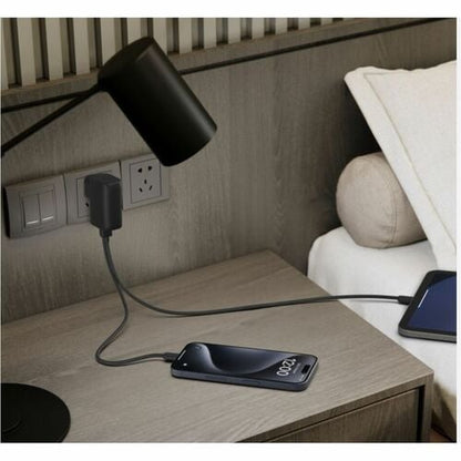 Belkin Hybrid Wall Charger and Power Bank Travel Kit