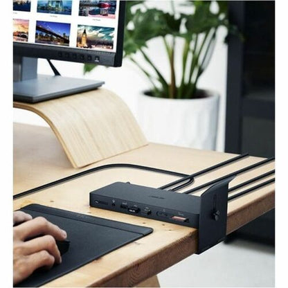 Station d'accueil Asus Triple 4K Thunderbolt 4 DC500