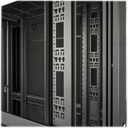 Tripp Lite by Eaton SmartRack, rack modulaire préconfiguré et auto-refroidi