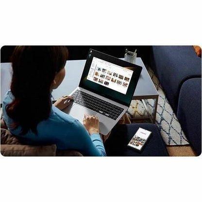 Samsung Galaxy Book4 Pro NP944XGK-KS2CA - Portátil con pantalla táctil de 14" (355,60 mm) - WQXGA+