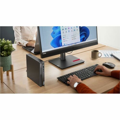Lenovo ThinkCentre neo 50q Gen 4 12M20019UX Tiny Thin Client Core i3 (12th Gen) i3 (12M20019UX)