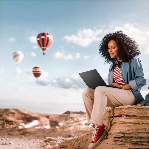 Ordinateur portable convertible 2 en 1 Asus ProArt PX13 HN7306 HN7306WU-DB71T-CB avec écran tactile 13,3 pouces