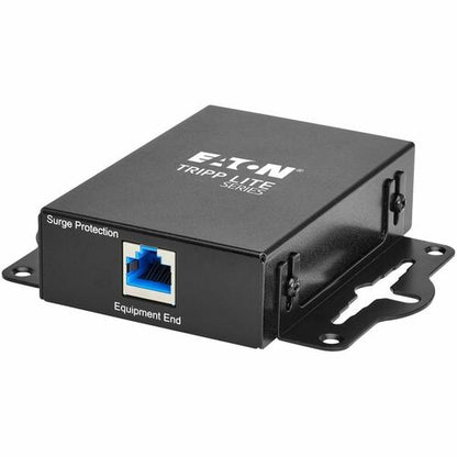 Protector contra sobretensiones PoE en línea de Tripp Lite by Eaton - 1 Gbps, compatible con IEC