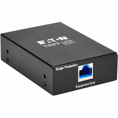 Protector contra sobretensiones PoE en línea de Tripp Lite by Eaton - 1 Gbps, compatible con IEC