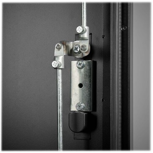 Baie rack Eaton SmartRack SRCOOL5KWRM42U – Pour serveur et équipement informatique