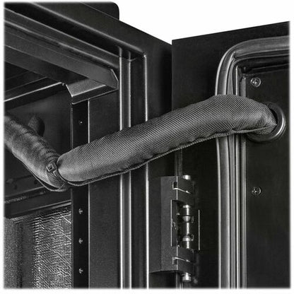 Baie rack Eaton SmartRack SRCOOL5KWRM42U – Pour serveur et équipement informatique