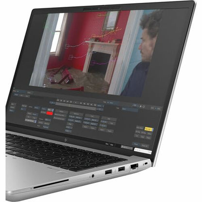 Station de travail mobile à écran tactile HP ZBook Fury G11 16" (406,40 mm) - WQUXGA