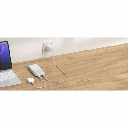 Belkin BoostCharge Power Bank 20K With Integrated Cable - For Smartpho