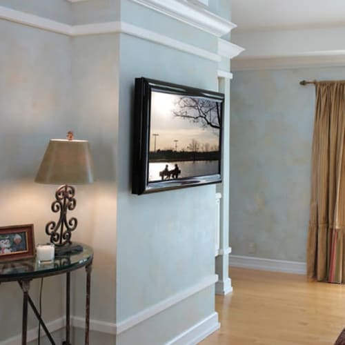 Chief Large 25" Extension Single Arm Display Mount