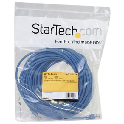 Cable de conexión UTP Cat5e moldeado azul de 2 pies de StarTech.com