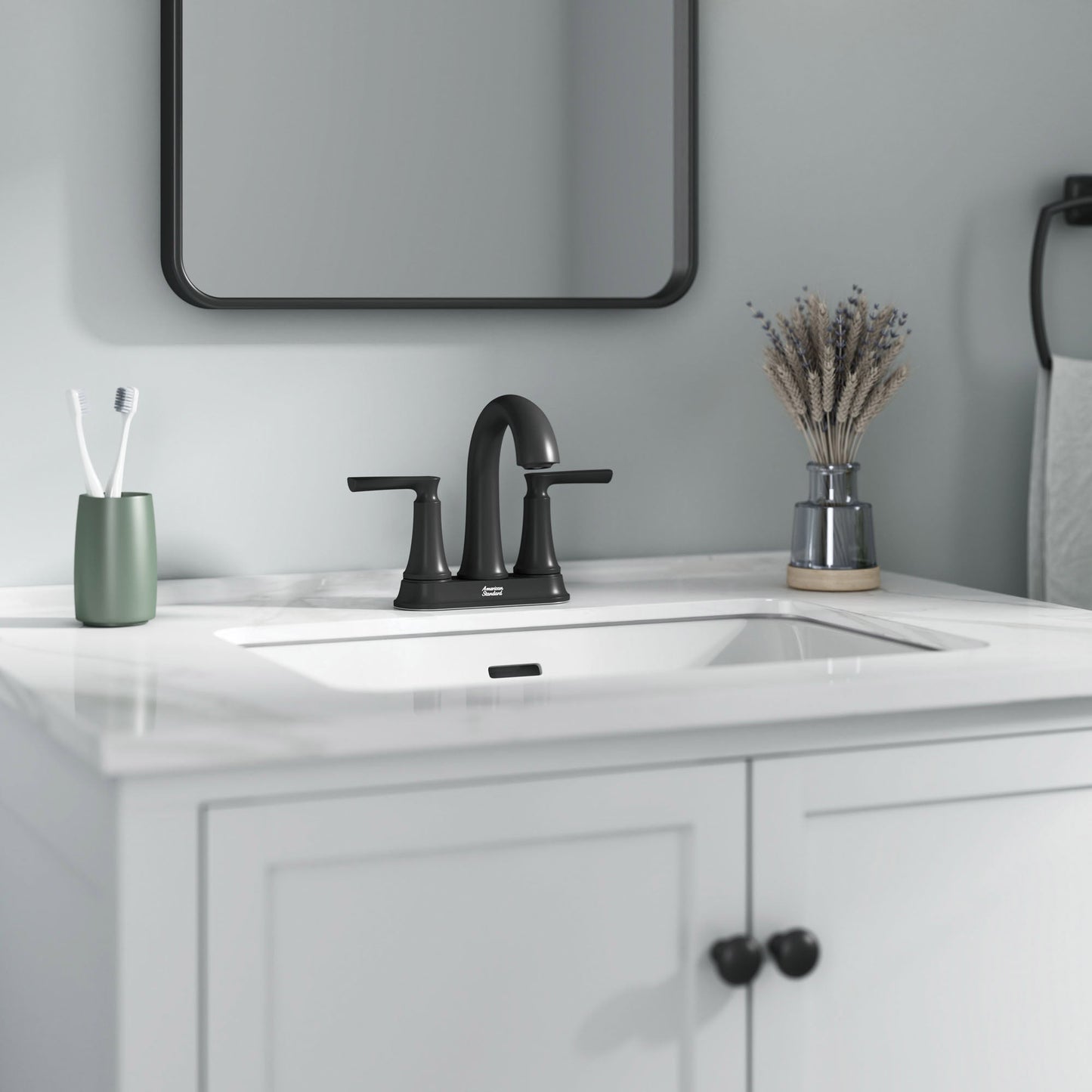 Grifo de baño American Standard Braymer de 4 pulgadas con montaje central (7427201.243)