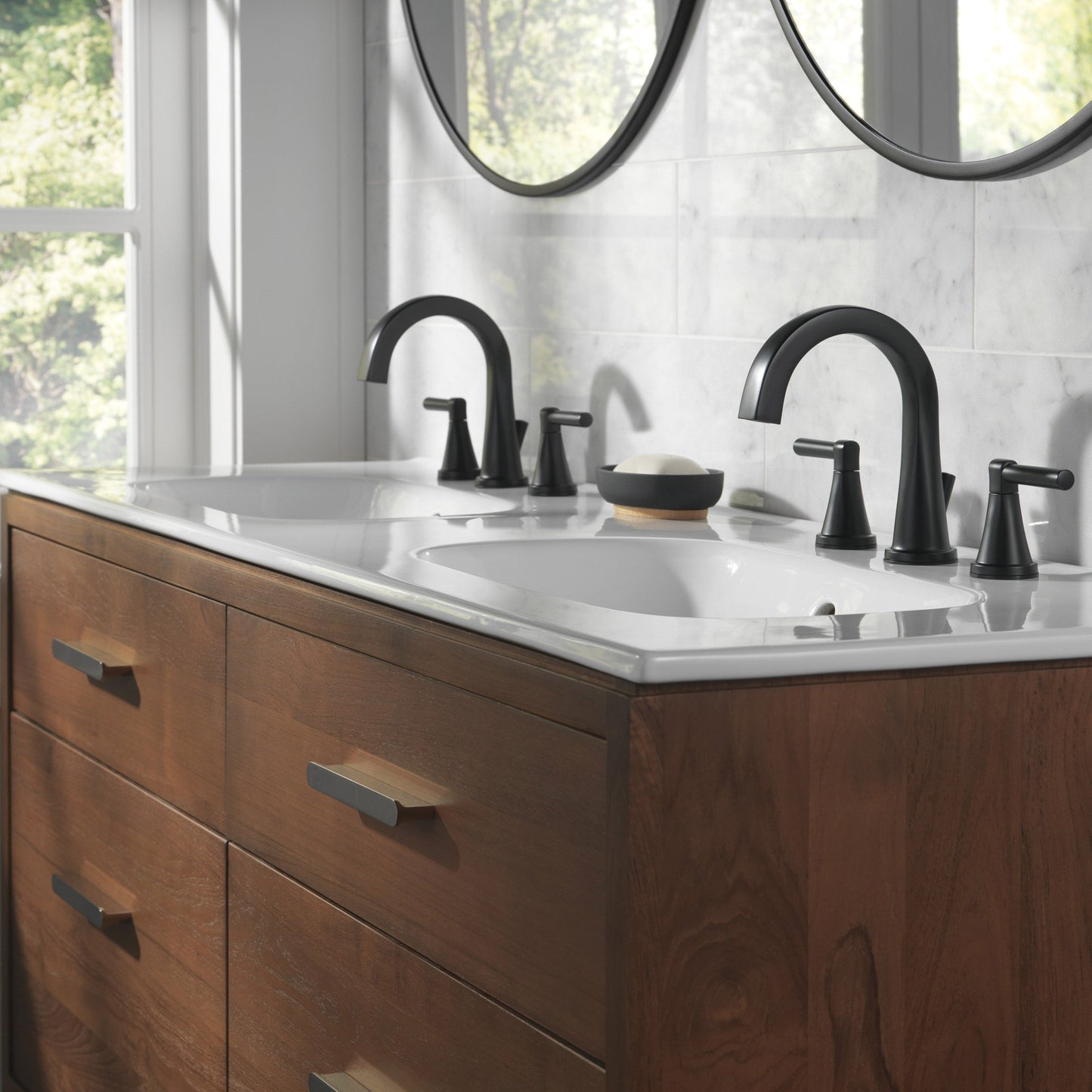 Delta Becker Two Handle Widespread Bathroom Faucet (35891LF-BL)