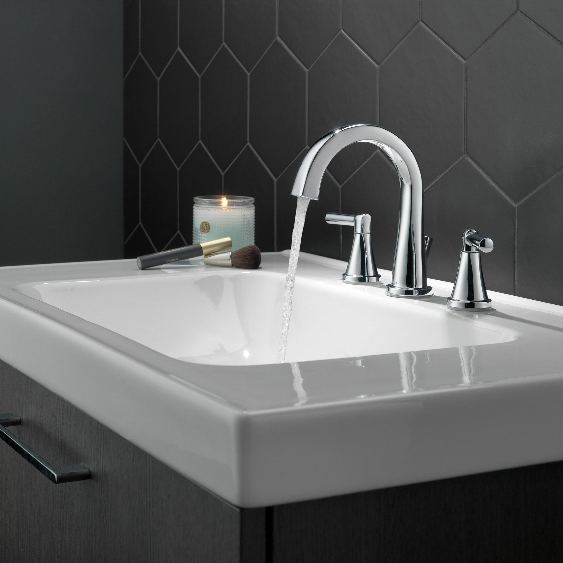 Delta Becker Two Handle Widespread Bathroom Faucet