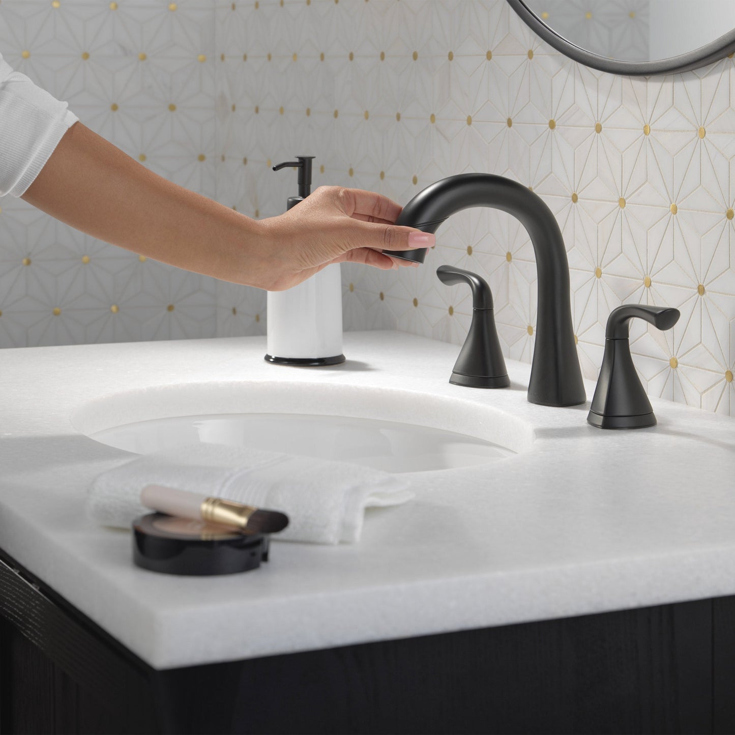 Delta Lampard Two Handle Pull-Down Bathroom Faucet (35764LF-BLPD)