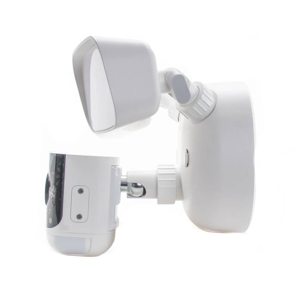 Alarm.com ADC-V729AC 4MP WiFi Camera Floodlight, AC powered (ADC-V729AC-V)