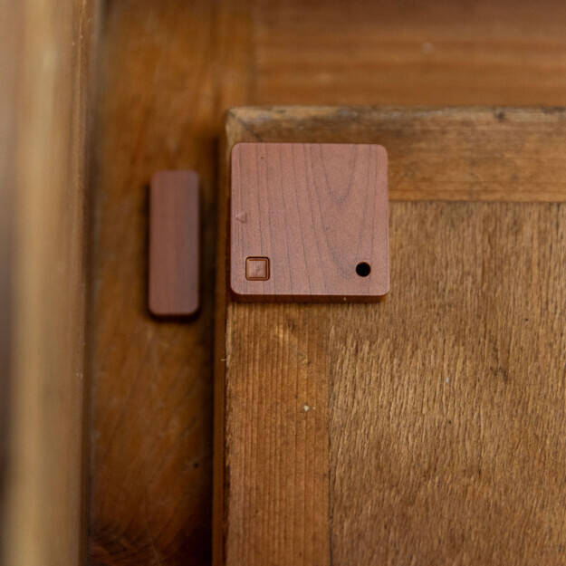 Shelly BLU Door Window Sensor with Tilt, Light, Brown (SHELLY-BLU-DOORWINDOW-BR)