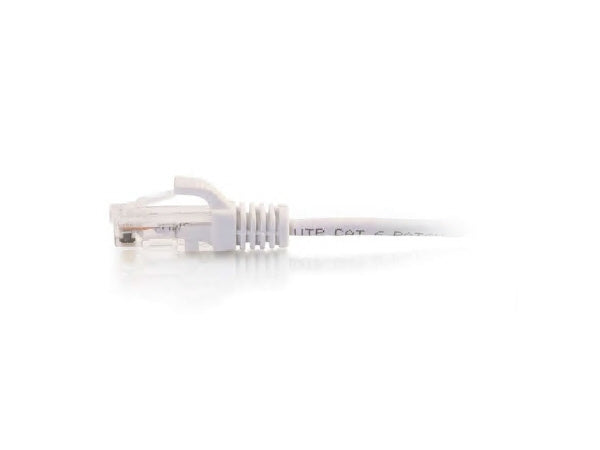 Cable Cat6 delgado C2G de 30 cm - UTP - Blanco