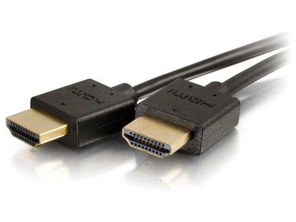 Câble HDMI 4K C2G 6 pieds - Câble ultra flexible avec connecteur à profil bas