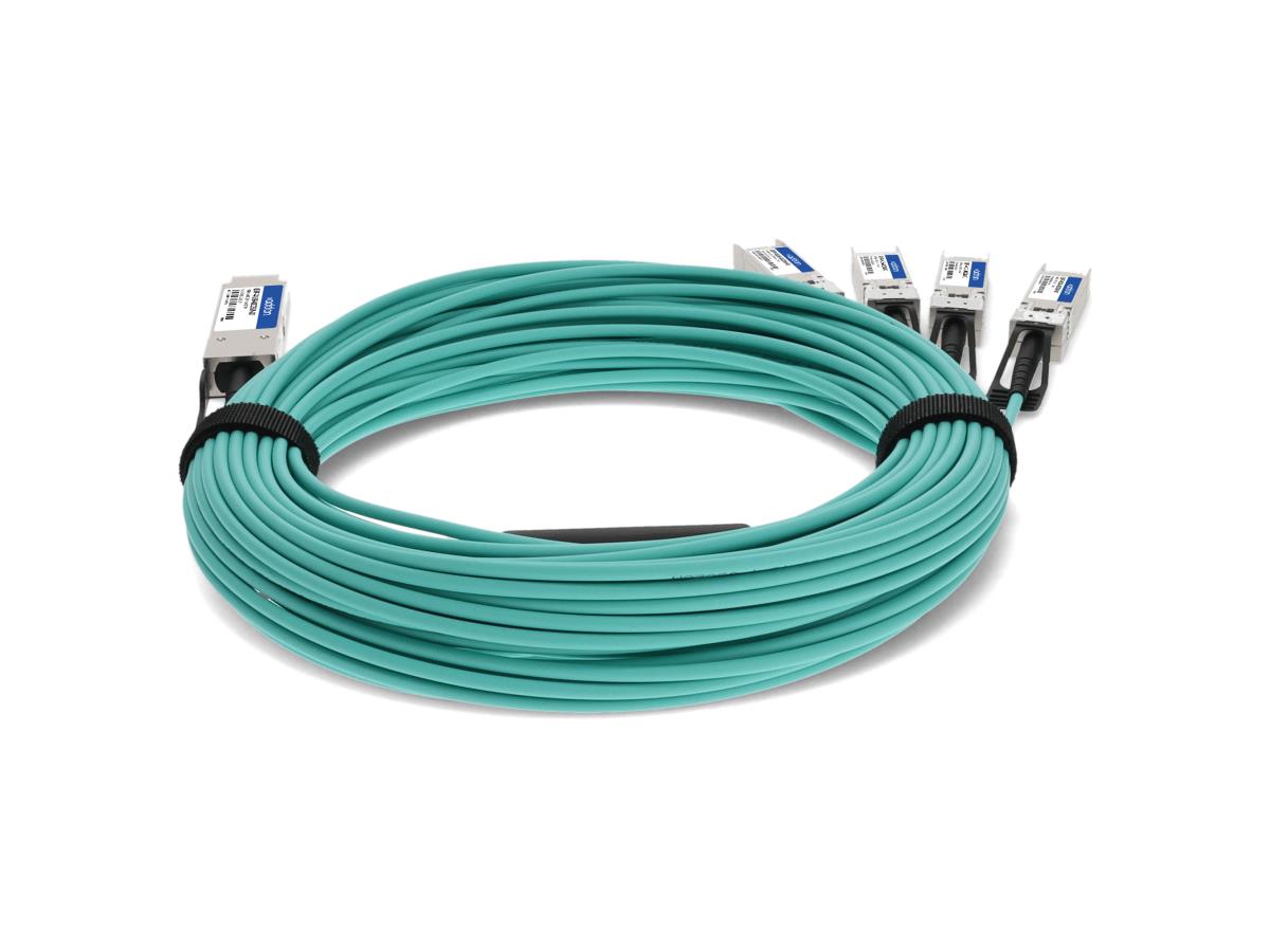 Module complémentaire Cisco Comp Taa 40G Active Aoc 25M